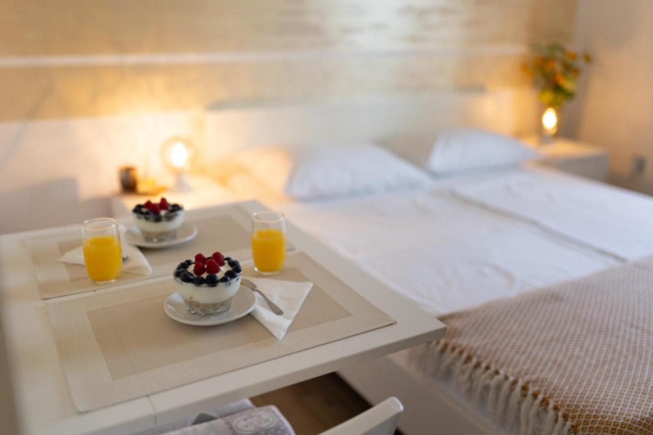 Apartments And Rooms Kod Keti Малинска Екстериор снимка