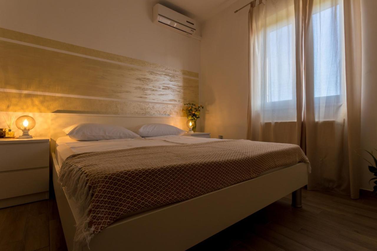 Apartments And Rooms Kod Keti Малинска Екстериор снимка