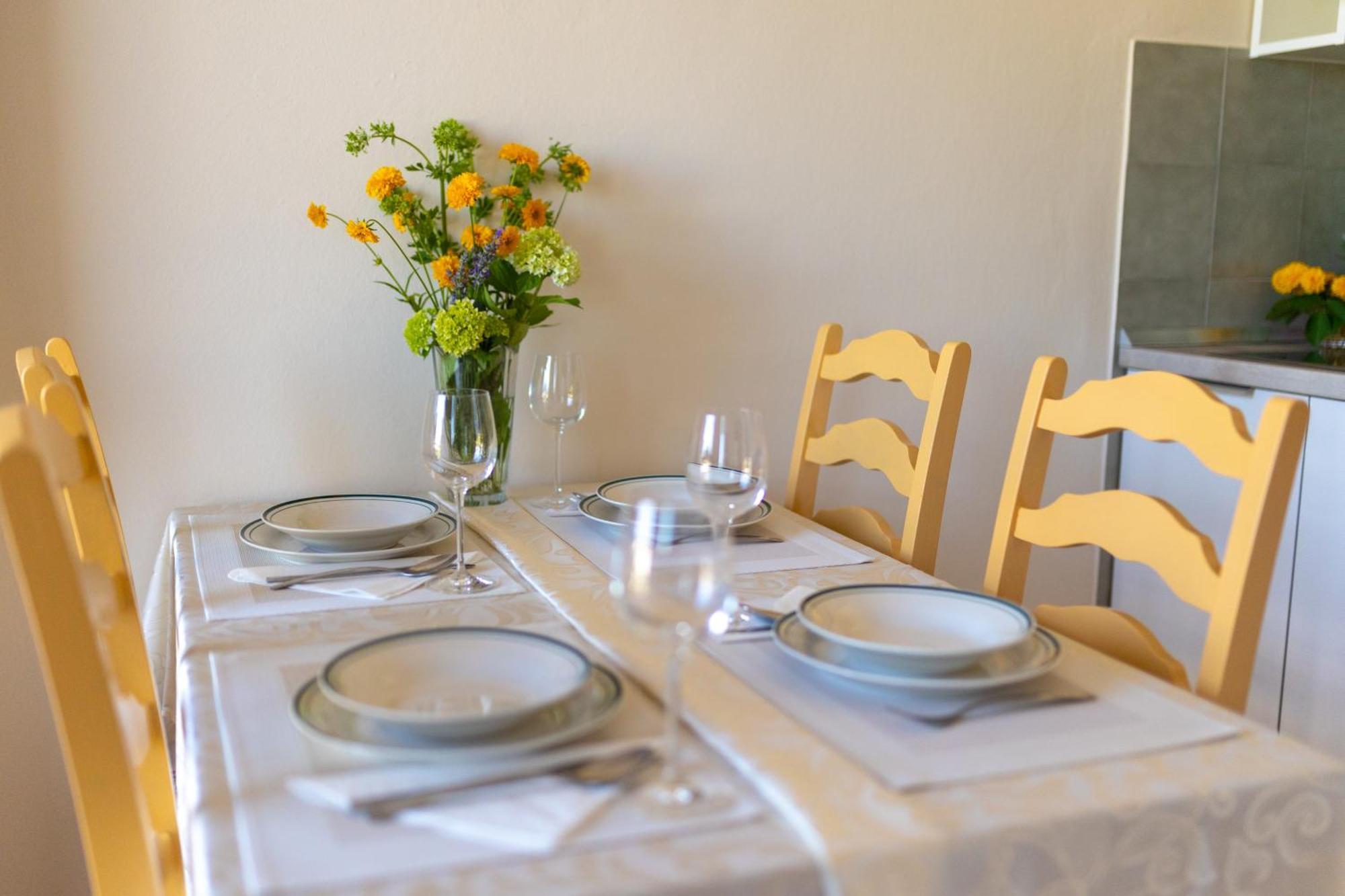Apartments And Rooms Kod Keti Малинска Екстериор снимка
