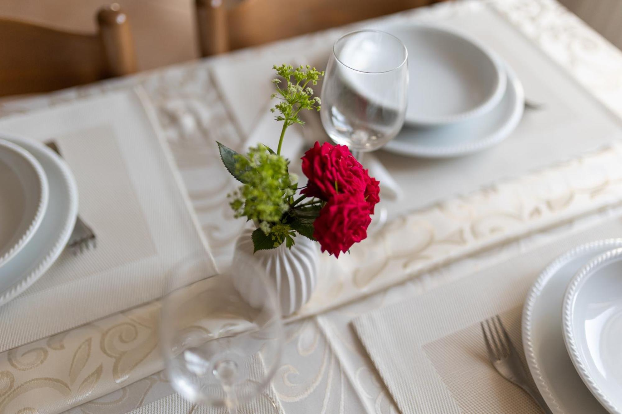 Apartments And Rooms Kod Keti Малинска Екстериор снимка